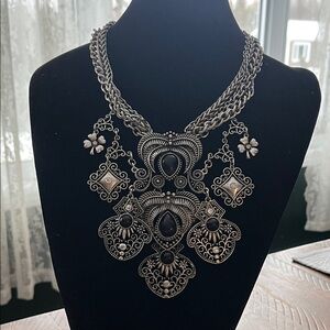 Vintage Hollywood Regency Gothic Statement Silver Bib Necklace Black Onyx Style